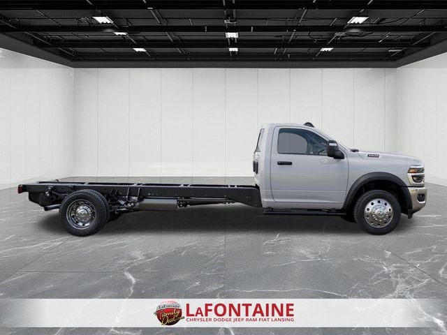 2026 RAM Ram 5500 Chassis Cab RAM 5500 TRADESMAN CHASSIS REGULAR CAB 4X4 120' CA