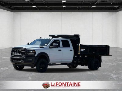2026 RAM 5500 Chassis RAM 5500 TRADESMAN CHASSIS CREW CAB 4X4 84' CA