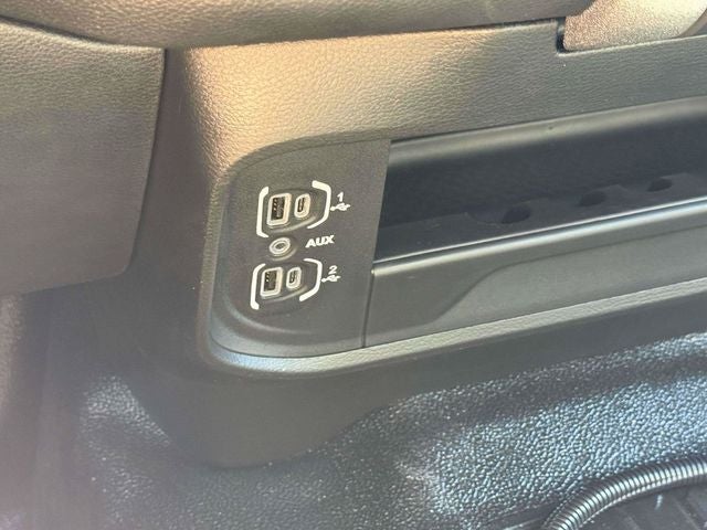 2026 RAM 5500 Chassis RAM 5500 TRADESMAN CHASSIS CREW CAB 4X4 84' CA