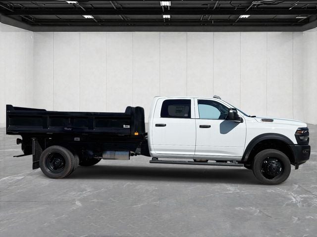 2026 RAM 5500 Chassis RAM 5500 TRADESMAN CHASSIS CREW CAB 4X4 84' CA