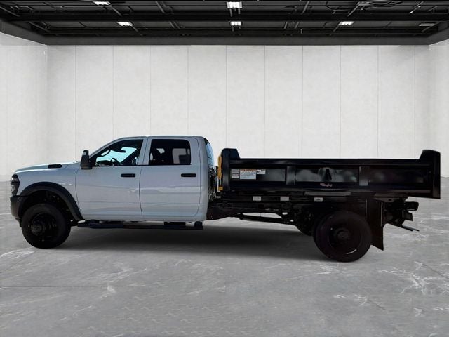 2026 RAM 5500 Chassis RAM 5500 TRADESMAN CHASSIS CREW CAB 4X4 84' CA