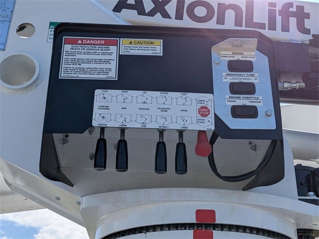 2025 RAM Ram 5500 Chassis Cab RAM 5500 TRADESMAN CHASSIS CREW CAB 4X4 84' CA