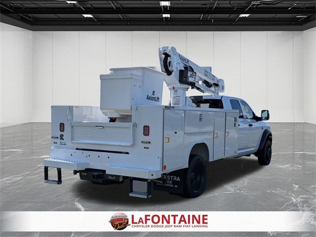 2025 RAM Ram 5500 Chassis Cab RAM 5500 TRADESMAN CHASSIS CREW CAB 4X4 84' CA