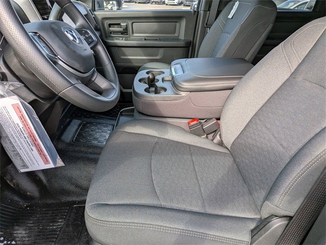 2026 RAM Ram 5500 Chassis Cab RAM 5500 TRADESMAN CHASSIS CREW CAB 4X4 84' CA