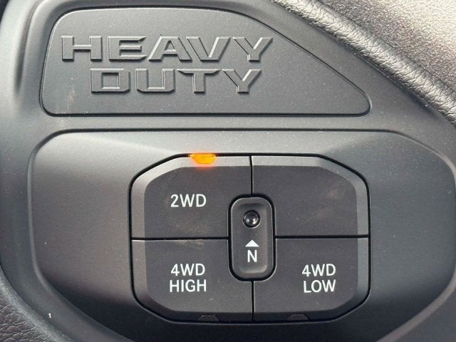 2027 RAM Ram 5500 Chassis Cab RAM 5500 TRADESMAN CHASSIS CREW CAB 4X4 84' CA