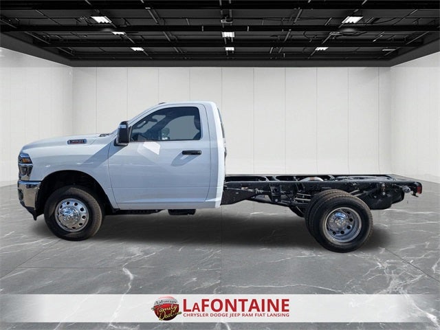 2026 RAM Ram 3500 Chassis Cab RAM 3500 TRADESMAN CHASSIS REGULAR CAB 4X4 60' CA