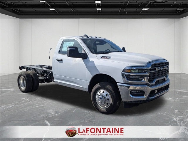 2026 RAM Ram 3500 Chassis Cab RAM 3500 TRADESMAN CHASSIS REGULAR CAB 4X4 60' CA