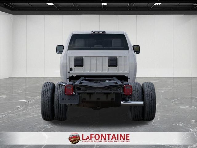 2026 RAM Ram 3500 Chassis Cab RAM 3500 TRADESMAN CREW CAB CHASSIS 4X4 60' CA