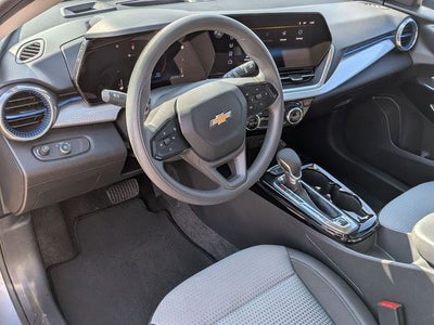 2025 Chevrolet Trax FWD LT