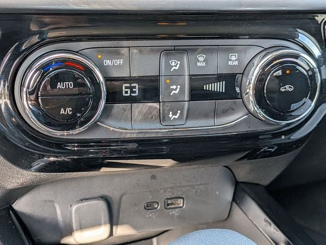 2025 Chevrolet Trax FWD LT