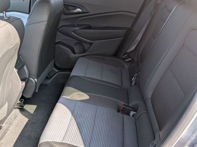 2025 Chevrolet Trax FWD LT