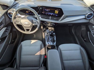 2025 Chevrolet Trax FWD LT