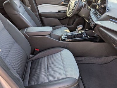 2025 Chevrolet Trax FWD LT