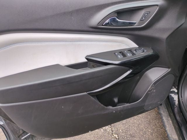 2025 Chevrolet Trax FWD LT