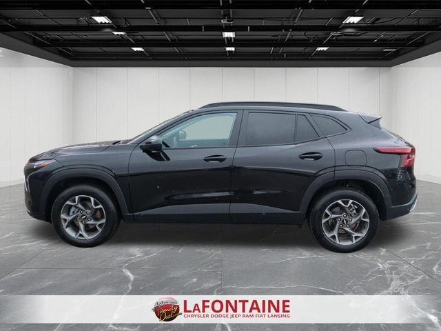 2025 Chevrolet Trax FWD LT