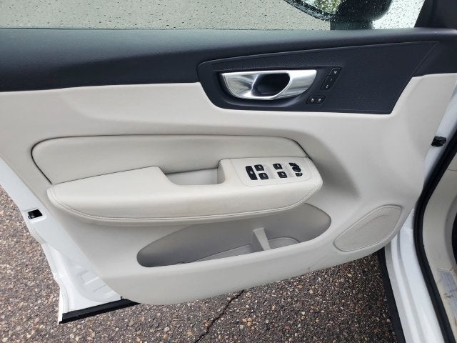 2024 Volvo XC60 B5 Core
