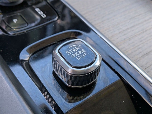 2022 Volvo XC60 B5 Inscription