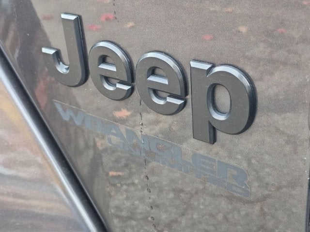 2019 Jeep Wrangler Unlimited Sahara Altitude 4x4