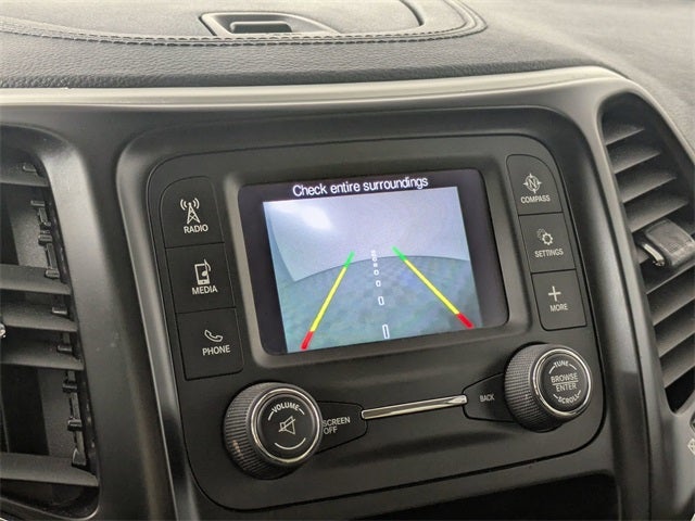 2016 Jeep Cherokee Sport