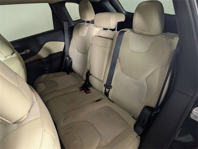 2016 Jeep Cherokee Sport