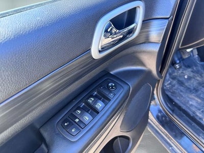 2020 Jeep Grand Cherokee Laredo E 4x4