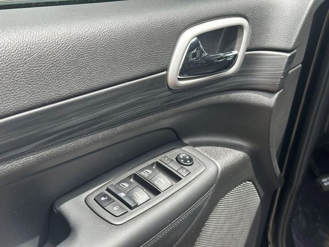 2021 Jeep Grand Cherokee Laredo X 4x4
