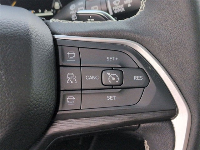 2026 Jeep Grand Cherokee GRAND CHEROKEE LAREDO X 4X4