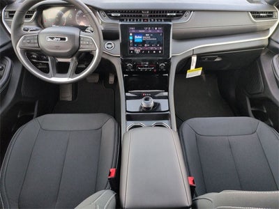 2026 Jeep Grand Cherokee GRAND CHEROKEE LAREDO X 4X4