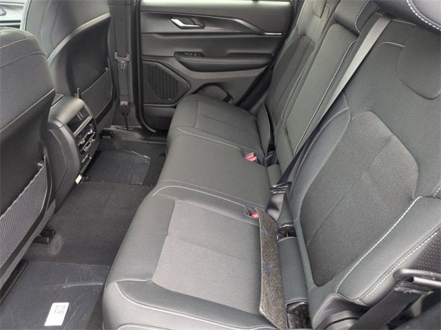 2026 Jeep Grand Cherokee GRAND CHEROKEE LAREDO X 4X4