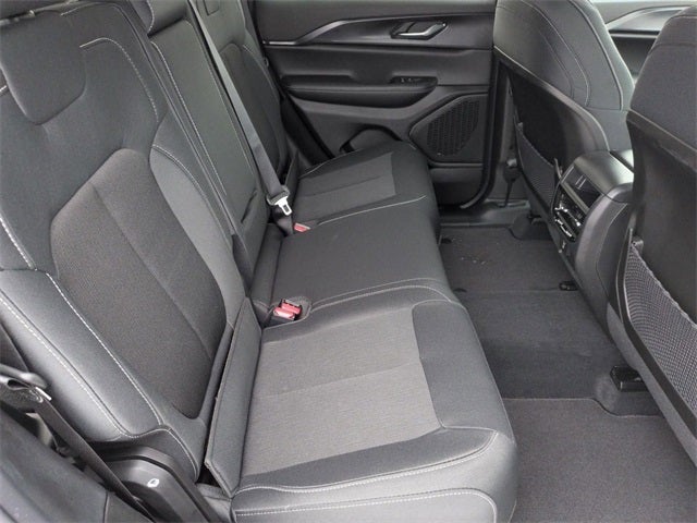 2026 Jeep Grand Cherokee GRAND CHEROKEE LAREDO X 4X4