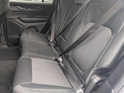 2025 Jeep Grand Cherokee Laredo X 4x4