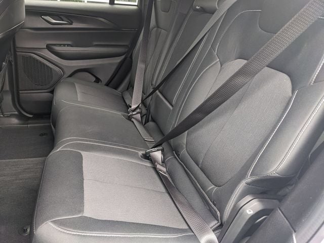 2025 Jeep Grand Cherokee Laredo X 4x4