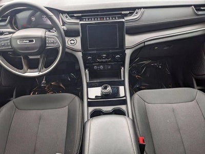 2025 Jeep Grand Cherokee Laredo X 4x4