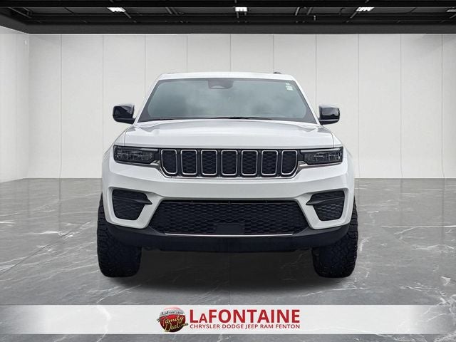 2025 Jeep Grand Cherokee Laredo X 4x4