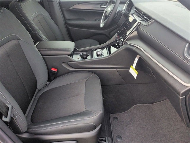 2026 Jeep Grand Cherokee GRAND CHEROKEE LAREDO X 4X4