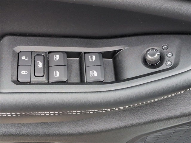 2026 Jeep Grand Cherokee GRAND CHEROKEE LAREDO X 4X4