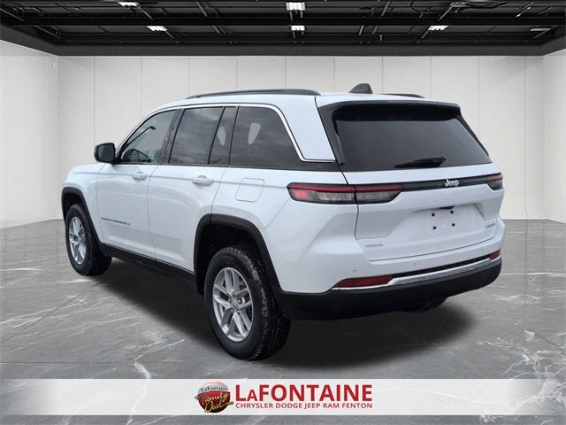 2026 Jeep Grand Cherokee GRAND CHEROKEE LAREDO X 4X4