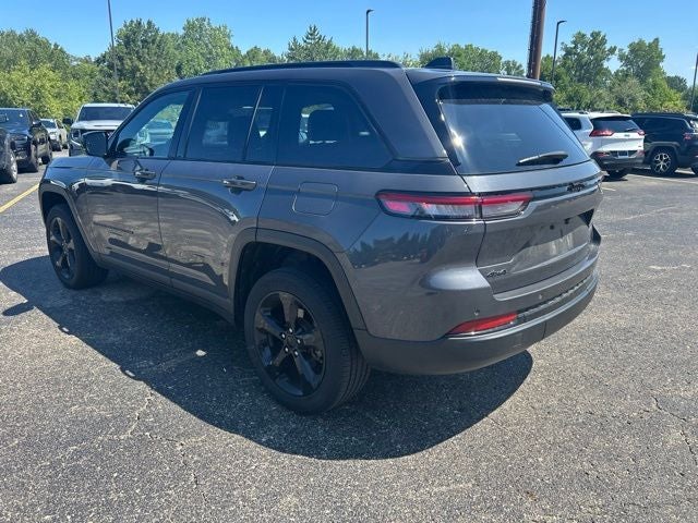 2023 Jeep Grand Cherokee Altitude 4x4
