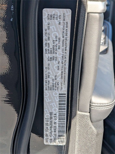 2025 Jeep Grand Cherokee GRAND CHEROKEE LIMITED 4X4