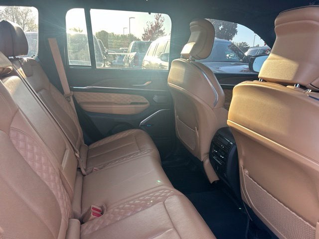 2022 Jeep Grand Cherokee Summit 4x4