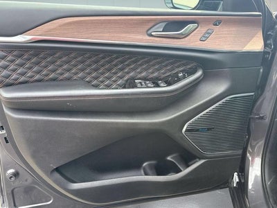 2022 Jeep Grand Cherokee Summit 4x4