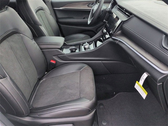 2026 Jeep Grand Cherokee L GRAND CHEROKEE L LAREDO ALTITUDE 4X4