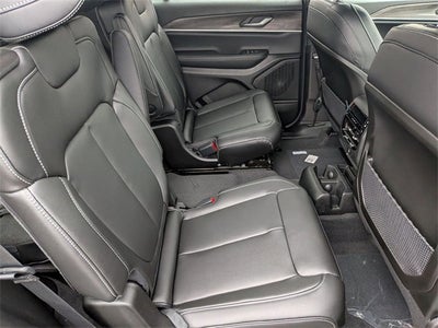 2025 Jeep Grand Cherokee L GRAND CHEROKEE L LIMITED 4X4