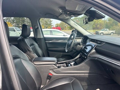 2023 Jeep Grand Cherokee L Limited 4x4