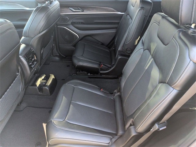 2026 Jeep Grand Cherokee GRAND CHEROKEE L LIMITED RESERVE 4X4