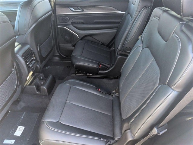 2026 Jeep Grand Cherokee GRAND CHEROKEE L LIMITED RESERVE 4X4