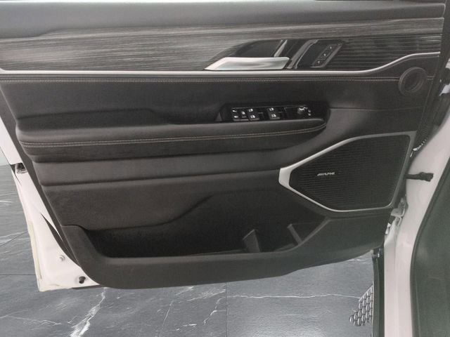 2024 Jeep Wagoneer L Series III 4x4