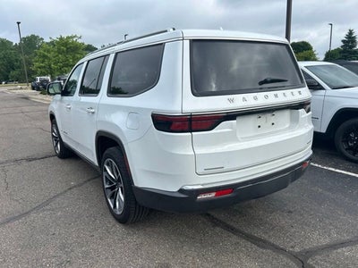 2022 Jeep Wagoneer Series III 4x4