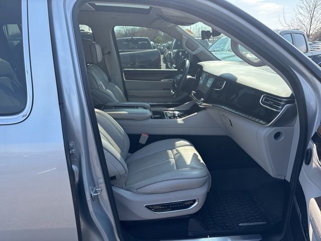 2022 Jeep Grand Wagoneer Series II