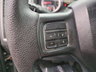 2017 RAM 1500 Express Crew Cab 4x4 5'7' Box